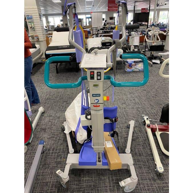 ArjoHuntleigh Sara 3000 Power Standing Lift