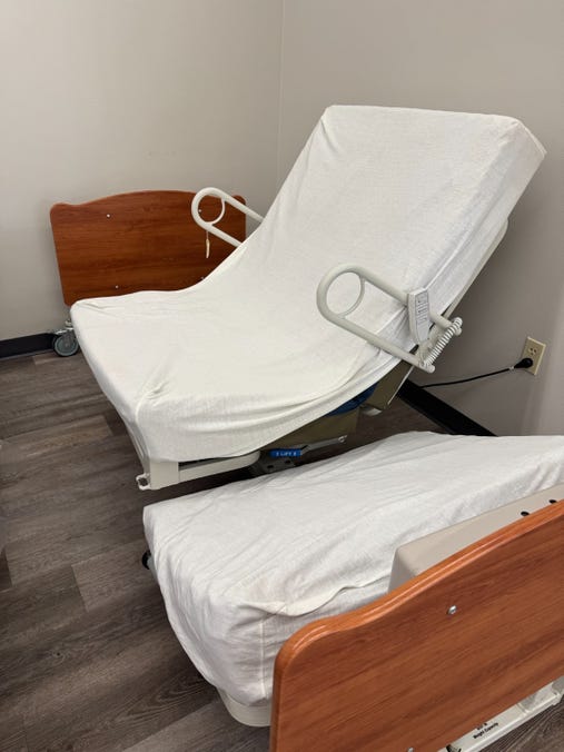 Pivot Turn Bed Stand Assist - 42" - Pivoting Assist Bars - Shearless Elite Preventiion Mattress - Floor Model