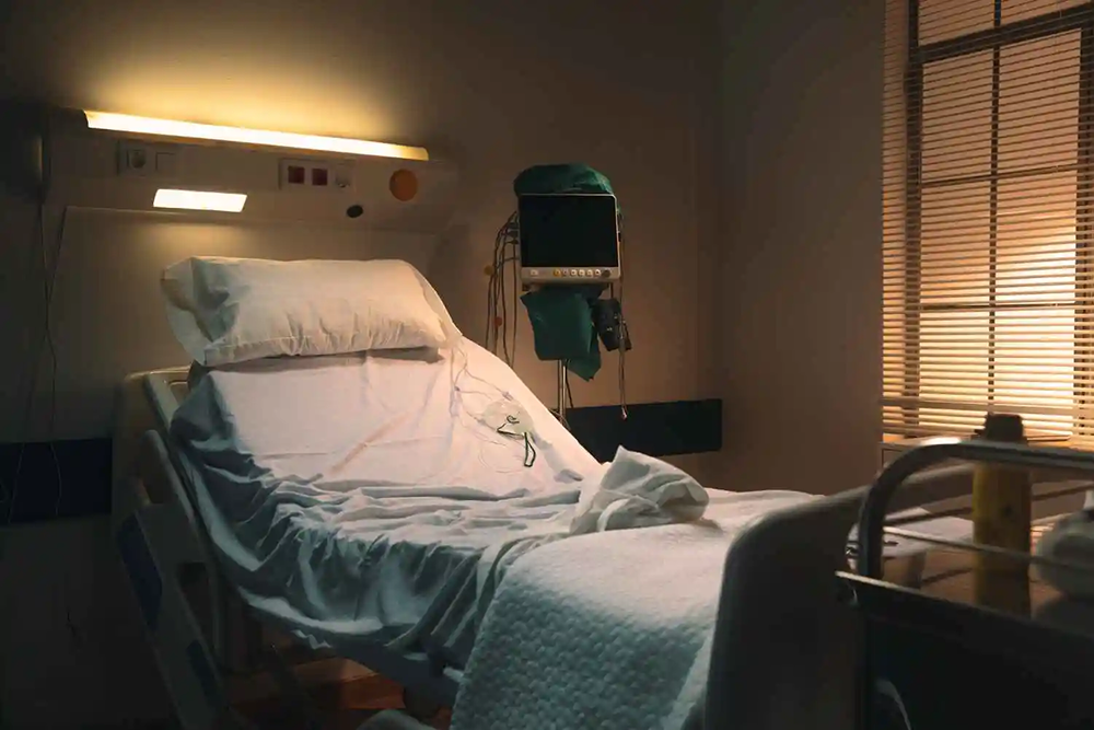 Adjustable Beds: Our Top 3 Hospital Bed Alternatives