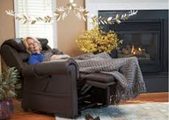 Cozy Up in Comfort: Why Lift Recliners are Perfect for Winter Weather